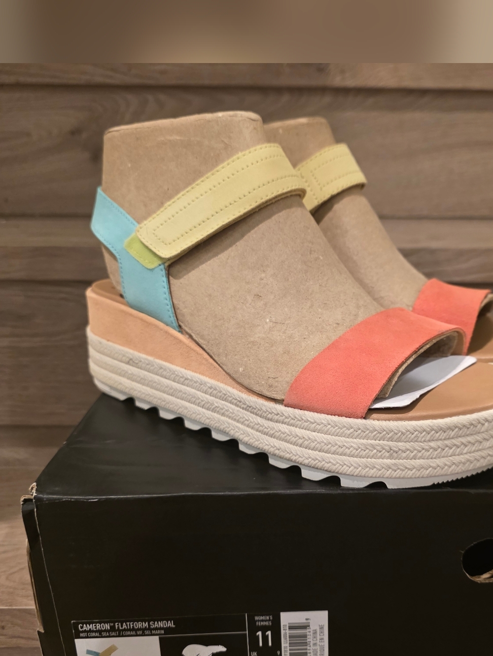 Sorel Cameron Flatform Sandal in colorblock suede - Picture 2 of 7